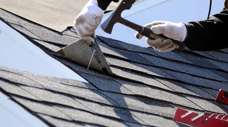 Professional metal roof installation in Saint Libory, IL